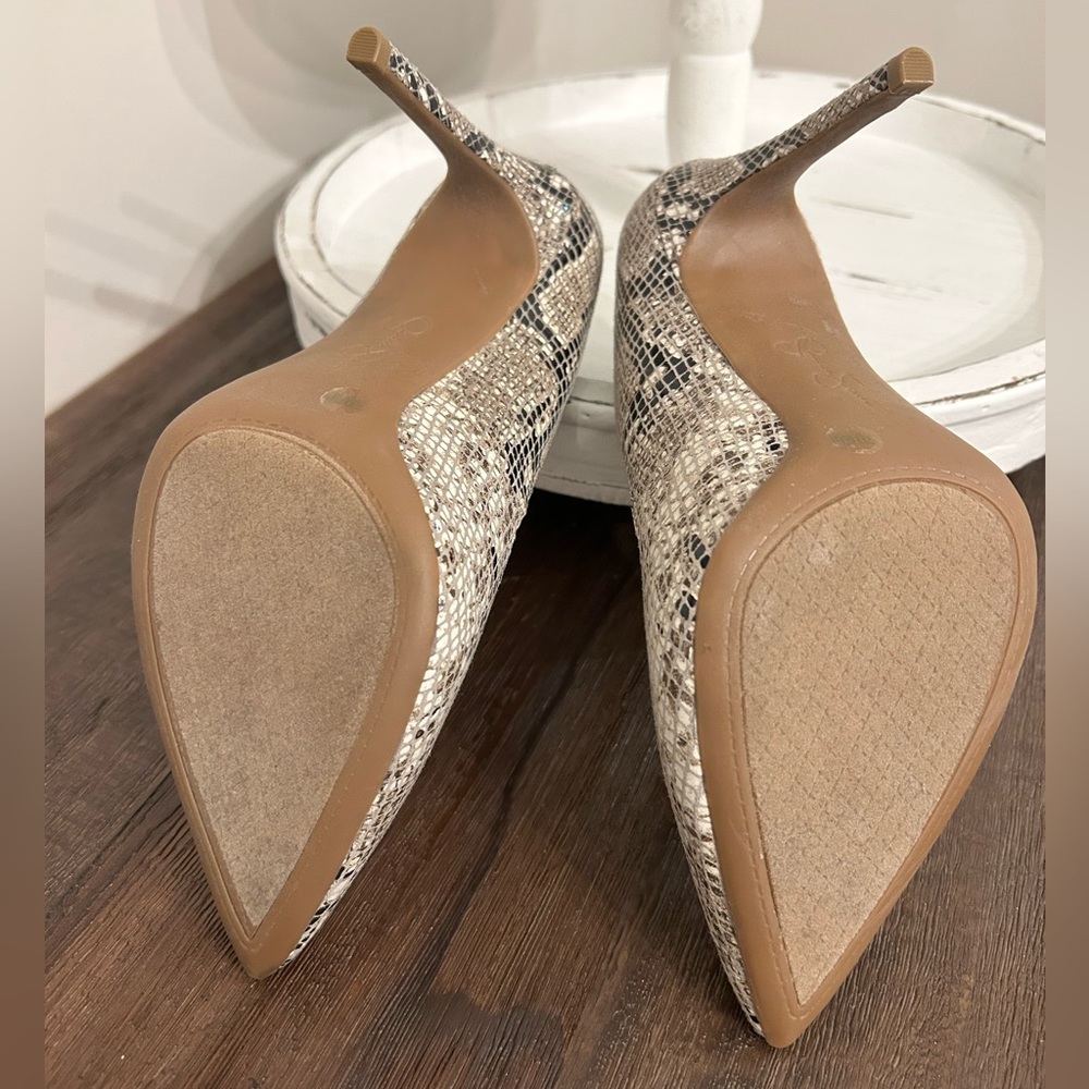 JESSICA SIMPSON HEELS - Picture 5 of 5